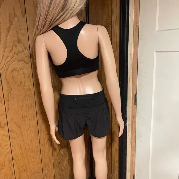 Lululemon" Run Times Short Black-Size (6) - Picture 10 of 16